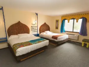 Riverside Inn