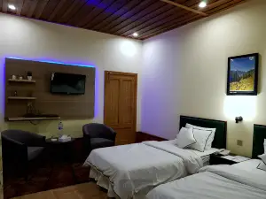 The Jungle Inn Resort & Restaurant
