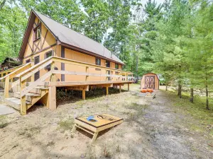 Family Roscommon Home - 3 Mi to Higgins Lake