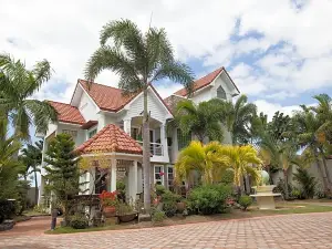 Sir Nico Guesthouse and Resort