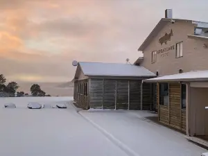 Great Lake Hotel