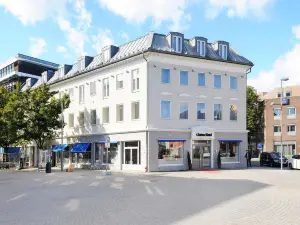 Globus Hotel