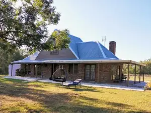 Hunter Habit Cottages