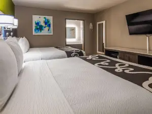 SureStay Plus Hotel by Best Western Point Richmond