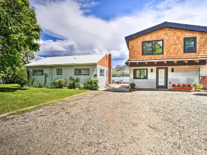 Waterfront Osoyoos Lake Cottage w/ Beach & Patio!