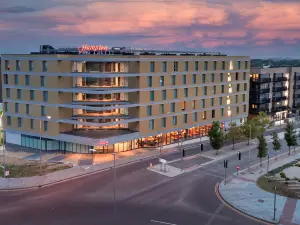 Hampton by Hilton Ashford International