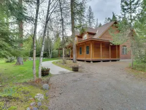 Enchanting Glacier Park Getaway by Flathead Lake!