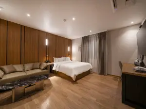 mari hotel