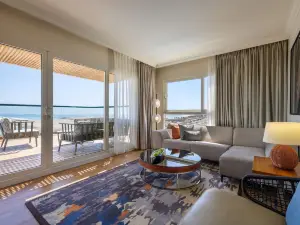 เนโว บาย อิสโรเทล คอลเลคชั่น