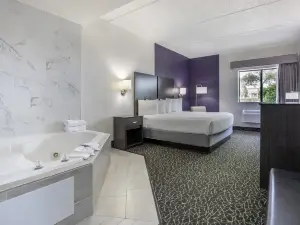 Best Western Bolingbrook Hotel
