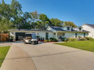 Private Hot Tub Luxe Gem 3 Mi to Lake Ray Roberts