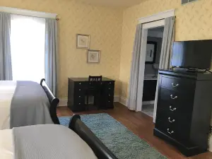 The Doctor's Inn
