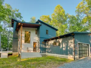 Escape to The Fresh Air at Rumbling Ridge