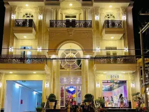 Paris Hotel - Binh Thuan