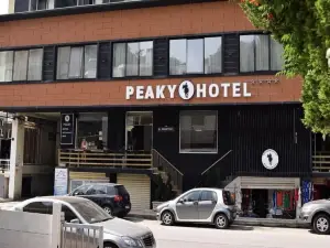 Peaky Hotel