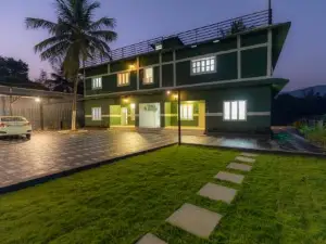 San Unik Homestay