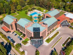 Sheraton Pilar Hotel & Convention Center