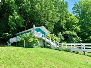 Private Cottage On Campbell Farm Animal Sanctuary