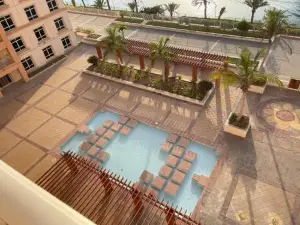 الهُدىٰ غرفةوصالة إطلالة بحرية عائلات فقط - Al Huda One Room