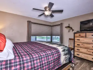 Gourmet Kitchen and Scenic Lake Access - Elegant Escape
