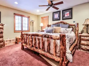 Private Pier and Spectacular Water Views - Gorgeous Log Haven