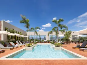 Hotel Santiago, Curio Collection by Hilton