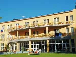 Hunguest Hotel Apollo