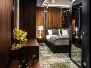 Apeiro City Avant-Garde Hotel