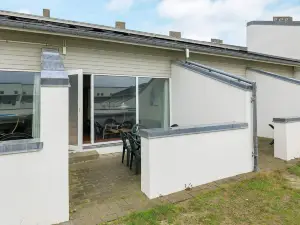 6 person holiday home in Brovst