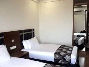 Heaven7 Hotel & Resort