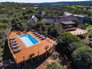 Woodbury Lodge – Amakhala Game Reserve