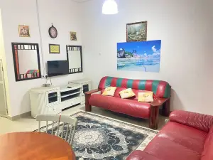 HOMESTAY BESUT