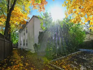 Top-Floor Princeton Condo w/private balcony