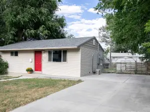 Remodeled Modern 2BR Home, Zero Cleaning Fees.