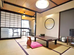 가지야베칸 라맛코로 야메네코 야도