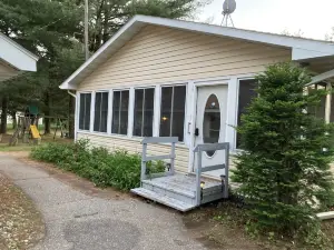 Cozy getaway near Castlerock Lake