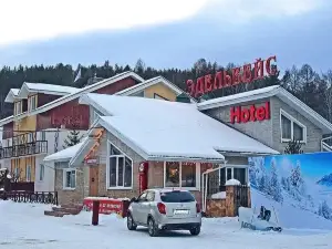 Edelveys Hotel