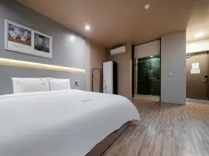 Day Nice Hotel