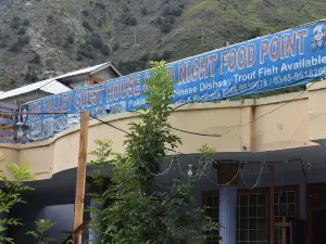 Mid Valley Guest House