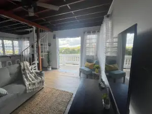 La Casita Blanca Chalet Incredible View & Romantic