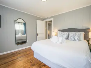 บ้านพักอบอุ่น 3 ห้องนอน พร้อม บัตรเข้าชมฟรี 6 นาทีถึงตัวเมือง