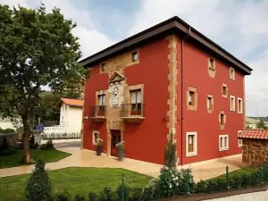 帕拉西奧姆納頓尼斯酒店