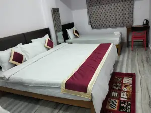 Rekha International Guest House Rajgir