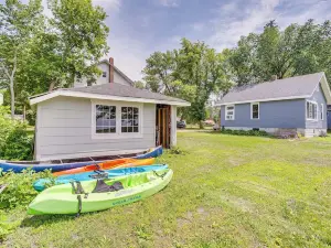 Welcoming Lakefront Mound Apartment w/ Fire Pit!