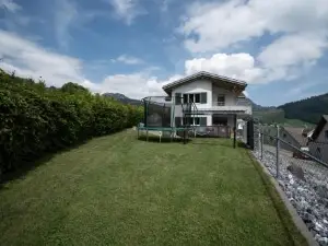 Haus Gmür Privatzimmer Erdgeschoss - Mit Gemeinschaftsbereichen