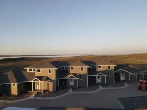 Beautiful townhome in gated community at Lake McConaughy!