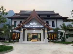 Xaymone Riverside Resort and Restaurant