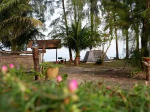 The Camp Resort