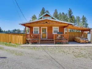 Less Than 1 Mi to Lake Almanor Home with Furnished Decks!
