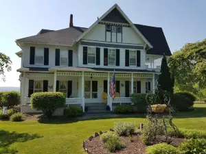 폭스 앤 그레이프 B&B